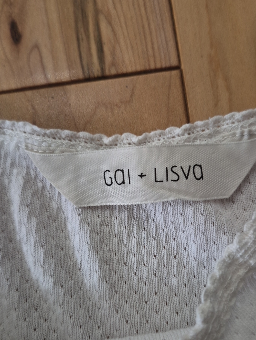 Gai + Lisva Women's Size Small White Lace-Trim Ribbed Cami Tank Top - Picture 2 of 6